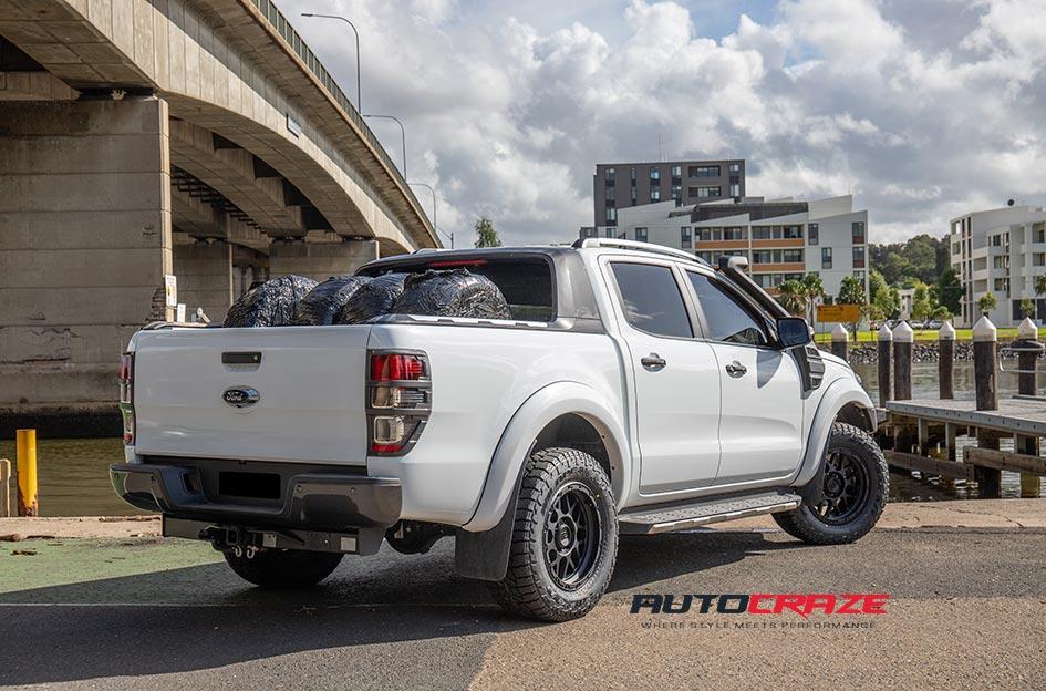 FORD RANGER GRENADE OR MATTE BLACK